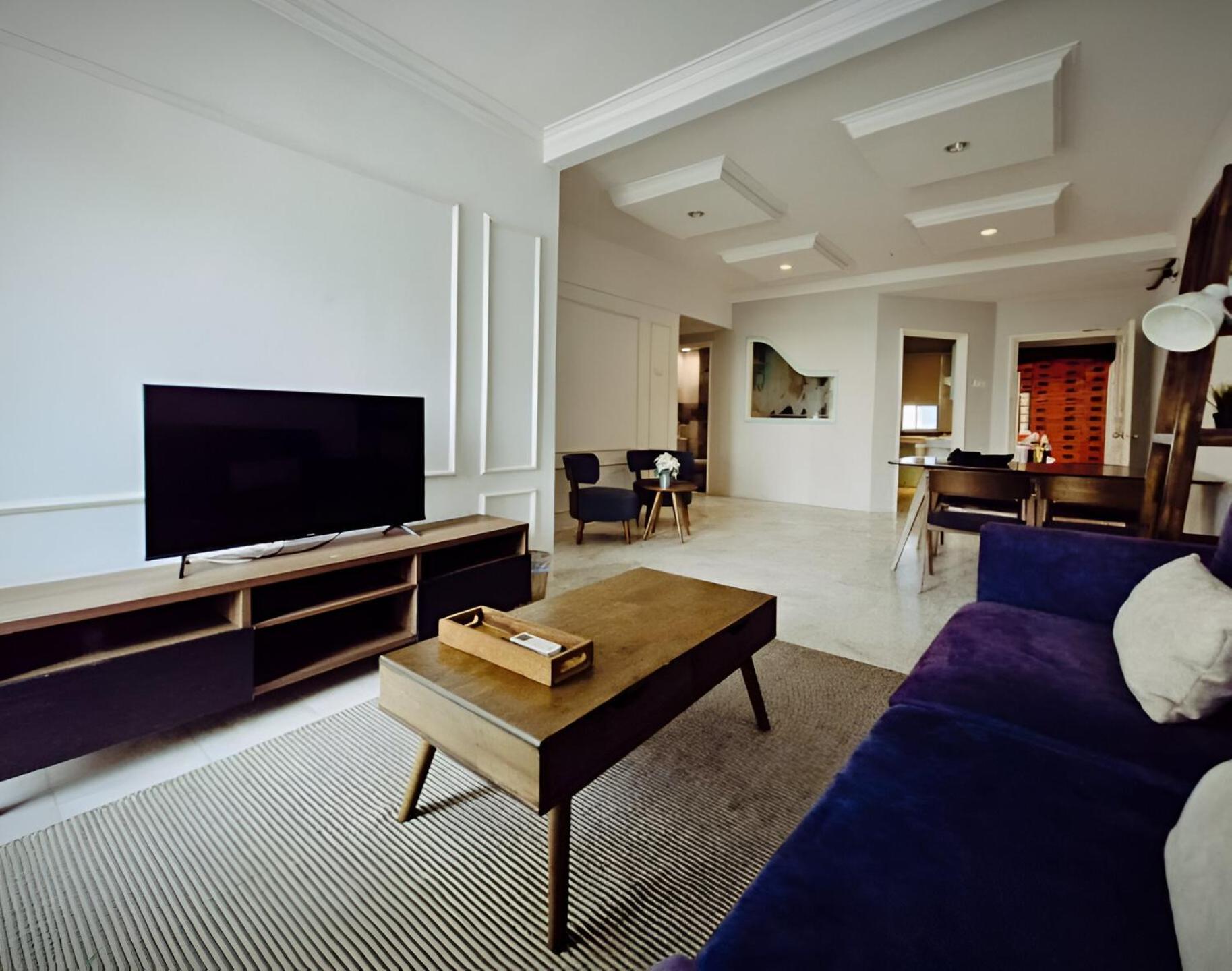 Century Bay Private Residences Sungai Dua Bukit Exteriör bild
