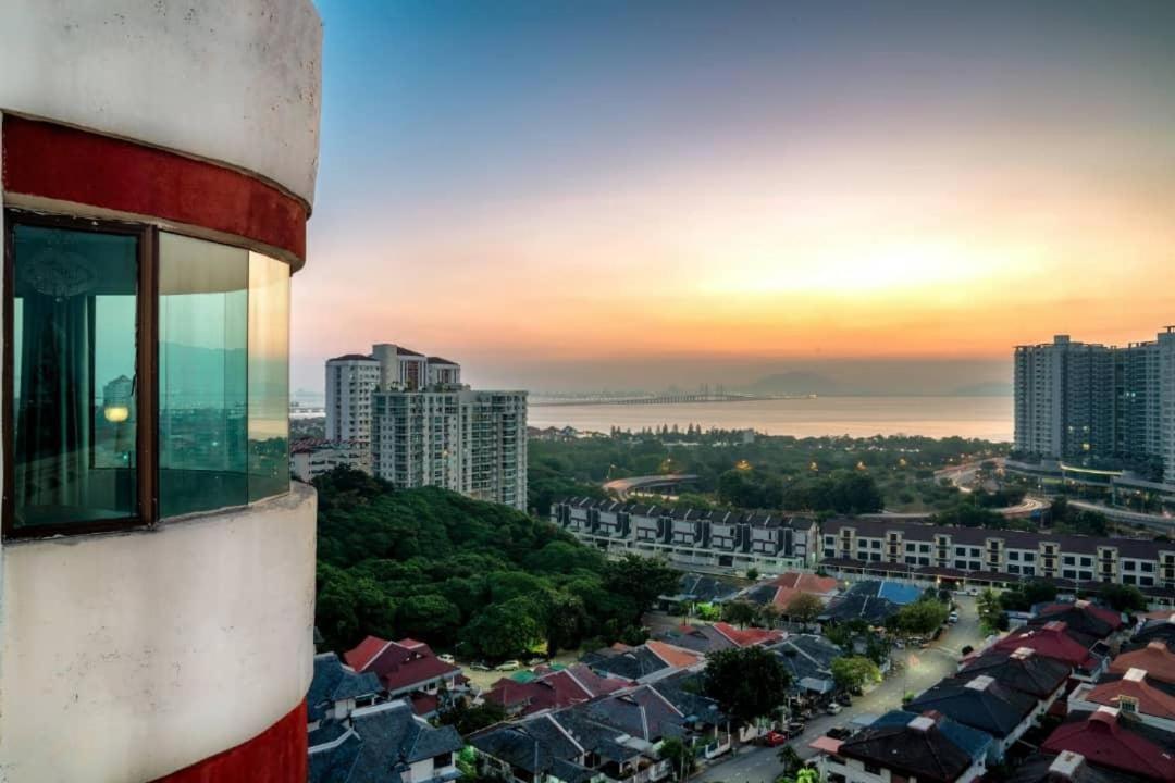 Century Bay Private Residences Sungai Dua Bukit Exteriör bild